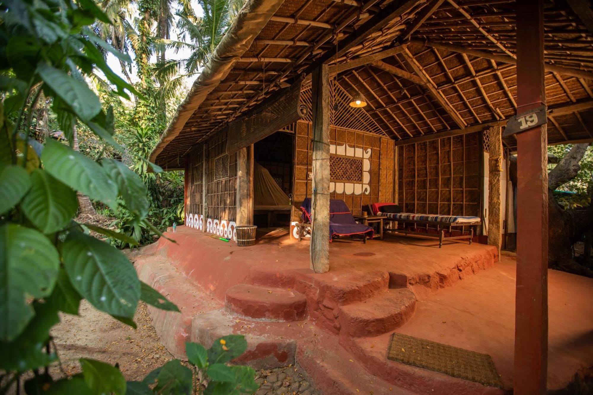 Bhakti Kutir Hotel Палолем Екстериор снимка